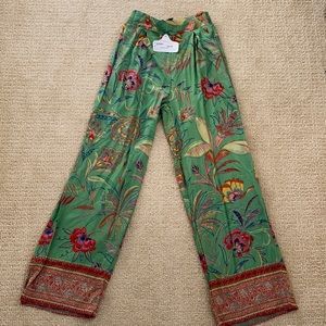 Angie large, fun, printed wide leg pant